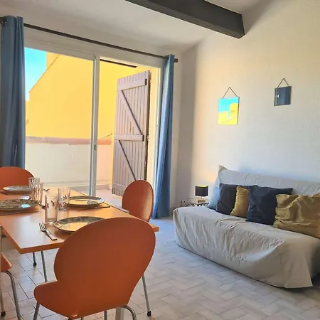 Apartman T2 Avec Parking Et Acces Direct A La - Fr-1-249-129 *